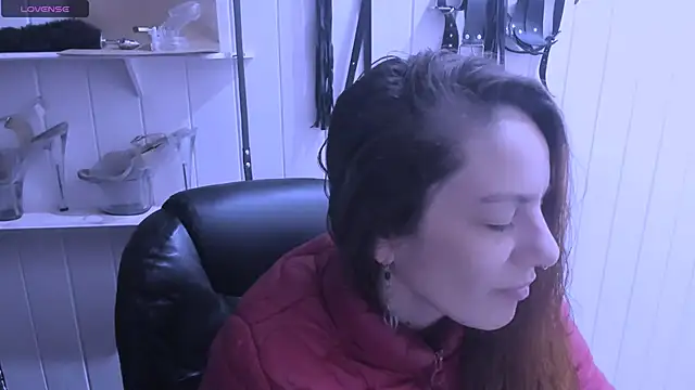 Snapshot of jessiburningheels chatting on April 29, 2026, 9:46 am jessiburningheels online show from April 29, 2026, 9:46 am