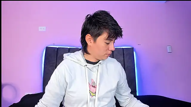 AbbySmiitth  online show from February 4, 2025, 12:22 pm