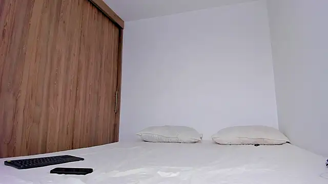 serge 7 online show from October 12, 2025, 7:02 pm