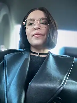 Snapshot of meow_girl chatting on December 12, 2024, 11:07 am meow girl online show from December 12, 2024, 11:07 am