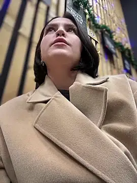 Snapshot of meow_girl chatting on December 15, 2024, 7:10 pm meow girl online show from December 15, 2024, 7:10 pm