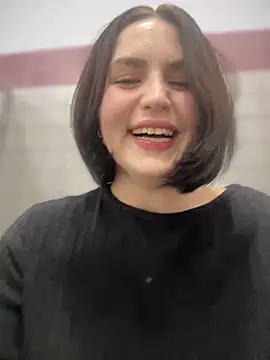 Snapshot of meow_girl chatting on December 19, 2024, 10:24 am meow girl online show from December 19, 2024, 10:24 am