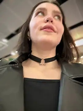 Snapshot of meow_girl chatting on January 9, 2025, 10:09 am meow girl online show from January 9, 2025, 10:09 am