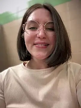 Snapshot of meow_girl chatting on January 11, 2025, 1:11 pm meow girl online show from January 11, 2025, 1:11 pm