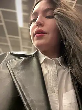 Snapshot of meow_girl chatting on February 8, 2025, 10:07 am meow girl online show from February 8, 2025, 10:07 am