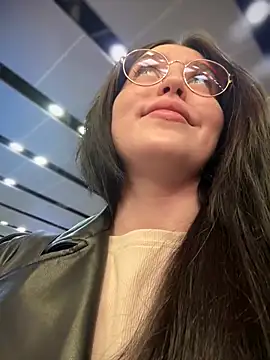 Snapshot of meow_girl chatting on February 9, 2025, 12:52 pm meow girl online show from February 9, 2025, 12:52 pm