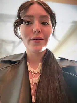 Snapshot of meow_girl chatting on February 21, 2025, 11:01 am meow girl online show from February 21, 2025, 11:01 am