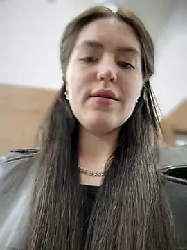 Snapshot of meow_girl chatting on March 3, 2025, 10:06 am meow girl online show from March 3, 2025, 10:06 am