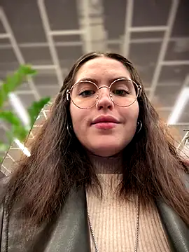 Snapshot of meow_girl chatting on October 29, 2025, 1:02 pm meow girl online show from October 29, 2025, 1:02 pm