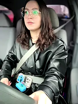 Snapshot of meow_girl chatting on November 25, 2025, 10:04 am meow girl online show from November 25, 2025, 10:04 am