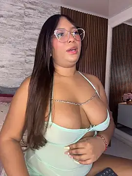 MadisonHunter2024 online show from February 10, 2026, 7:51 pm