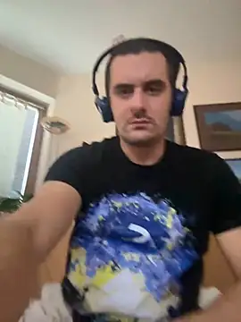 windfuckerrrrr online show from December 19, 2024, 8:02 am