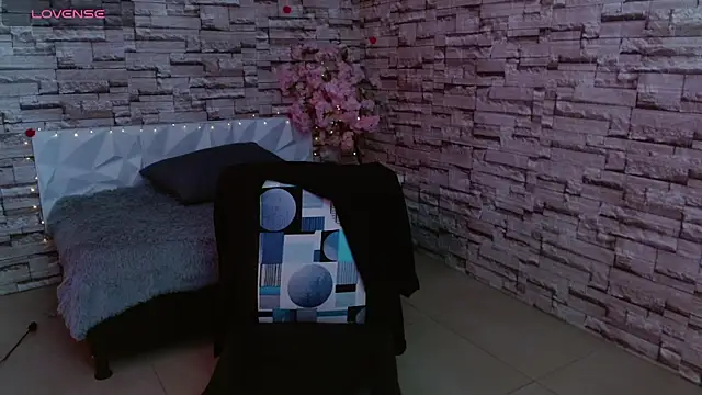 Vanse lust online show from March 8, 2025, 8:46 pm