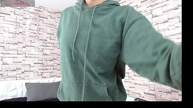 Vanse lust online show from September 17, 2025, 6:20 pm