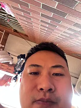 lixiaoshuai8 online show from December 22, 2025, 4:09 am