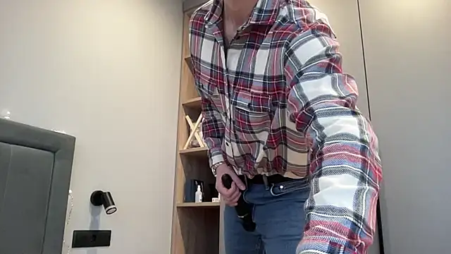 cute mark online show from December 20, 2025, 10:11 am