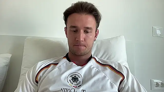 cute mark online show from July 30, 2026, 11:42 am