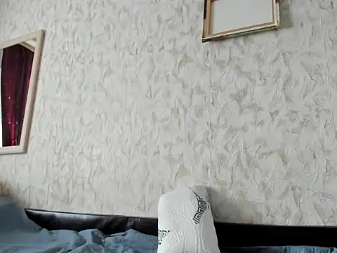 Snapshot of ElektraShine29 chatting on April 1, 2026, 7:31 am ElektraShine29 online show from April 1, 2026, 7:31 am