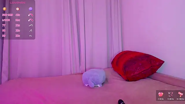 Snapshot of moonlight8_ chatting on December 16, 2025, 8:03 pm moonlight8 online show from December 16, 2025, 8:03 pm