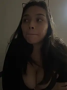 Snapshot of adry_moon666 chatting on December 12, 2024, 8:14 am adry moon666 online show from December 12, 2024, 8:14 am