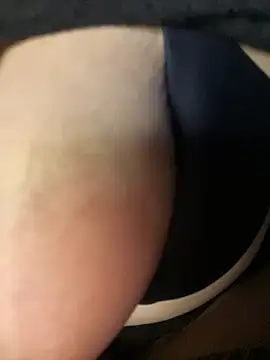 Snapshot of adry_moon666 chatting on January 3, 2025, 5:06 am adry moon666 online show from January 3, 2025, 5:06 am