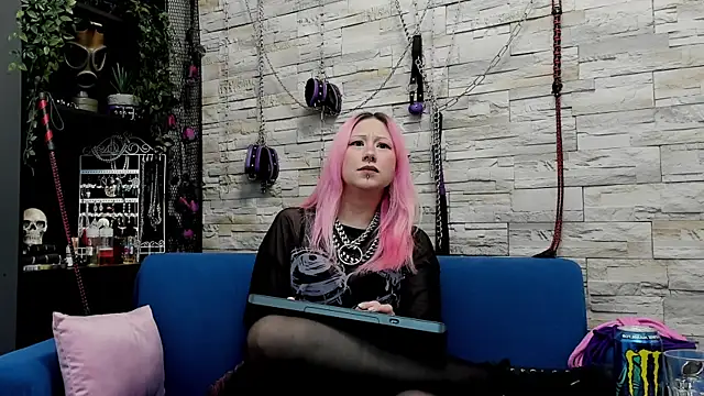 Snapshot of CruelMistress chatting on February 10, 2025, 3:13 am CruelMistress online show from February 10, 2025, 3:13 am