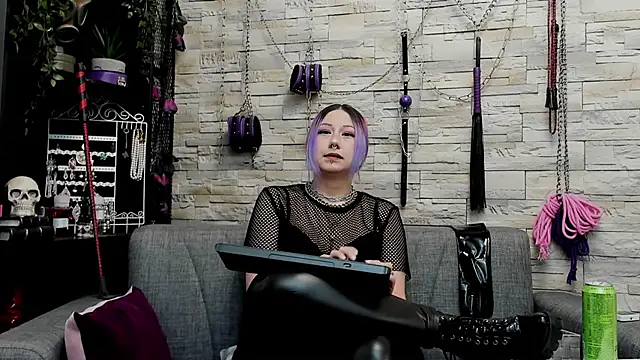 Snapshot of CruelMistress chatting on February 11, 2026, 12:48 am CruelMistress online show from February 11, 2026, 12:48 am