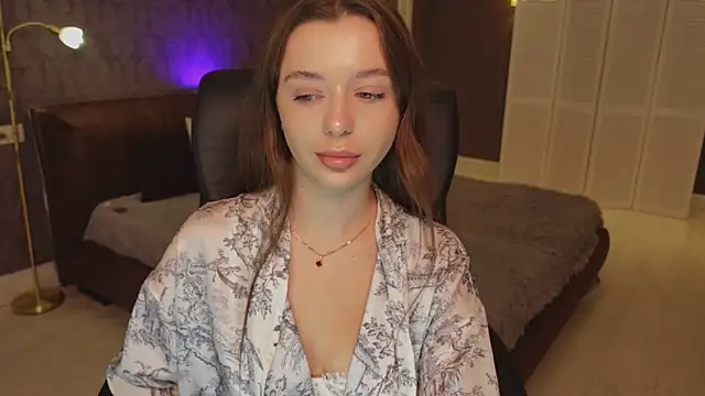 DinaCandy online show from October 24, 2025, 10:00 am