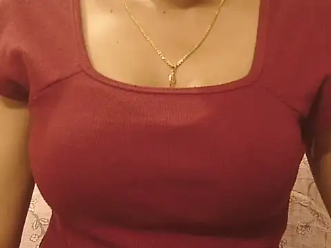  FluffyHxney  online show from October 15, 2025, 4:29 pm