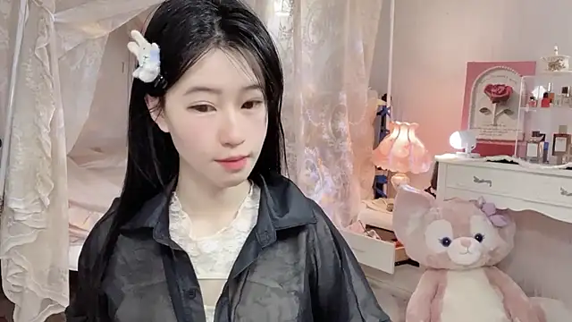 Snapshot of JennieKim_RoseannePark chatting on December 17, 2024, 2:44 am JennieKim RoseannePark online show from December 17, 2024, 2:44 am