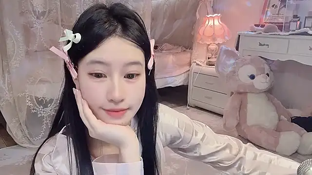 Snapshot of JennieKim_RoseannePark chatting on December 20, 2024, 1:22 pm JennieKim RoseannePark online show from December 20, 2024, 1:22 pm