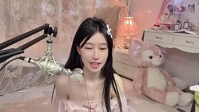 Snapshot of JennieKim_RoseannePark chatting on December 21, 2024, 8:39 am JennieKim RoseannePark online show from December 21, 2024, 8:39 am