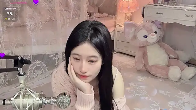 Snapshot of JennieKim_RoseannePark chatting on December 22, 2024, 6:28 am JennieKim RoseannePark online show from December 22, 2024, 6:28 am