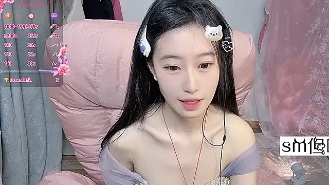 Snapshot of JennieKim_RoseannePark chatting on January 16, 2025, 4:28 pm JennieKim RoseannePark online show from January 16, 2025, 4:28 pm