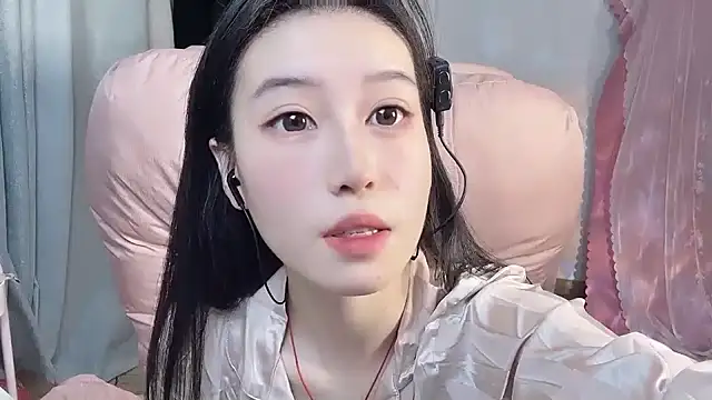 Snapshot of JennieKim_RoseannePark chatting on January 21, 2025, 2:05 pm JennieKim RoseannePark online show from January 21, 2025, 2:05 pm