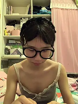 Snapshot of JennieKim_RoseannePark chatting on March 8, 2026, 6:34 pm JennieKim RoseannePark online show from March 8, 2026, 6:34 pm