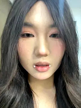 xyebobs online show from November 29, 2025, 2:53 pm