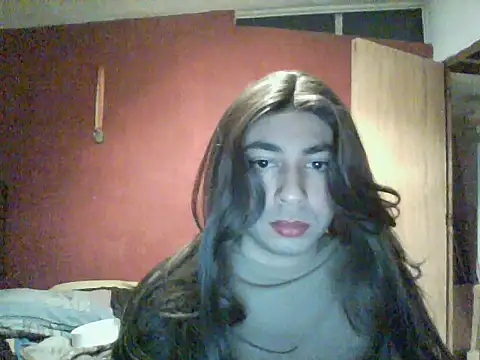 Snapshot of Yasmin_Paez99 chatting on October 11, 2025, 12:54 am Yasmin Paez99 online show from October 11, 2025, 12:54 am