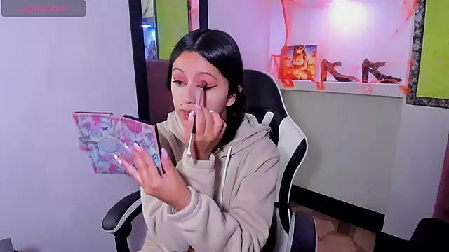 Snapshot of zoe_connor19 chatting on November 6, 2025, 6:53 pm zoe connor19 online show from November 6, 2025, 6:53 pm