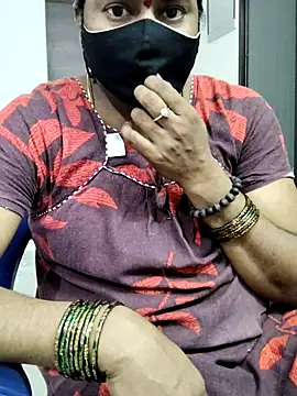 Snapshot of Tamilrojanew chatting on September 25, 2025, 8:18 am Tamilrojanew online show from September 25, 2025, 8:18 am