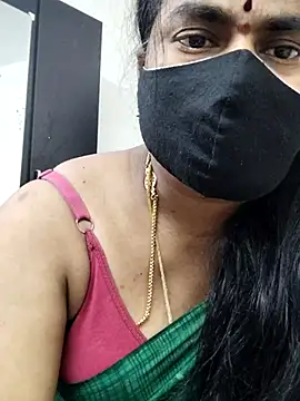 Snapshot of Tamilrojanew chatting on November 12, 2025, 6:30 pm Tamilrojanew online show from November 12, 2025, 6:30 pm