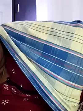 Snapshot of Tamilrojanew chatting on November 15, 2025, 6:00 am Tamilrojanew online show from November 15, 2025, 6:00 am