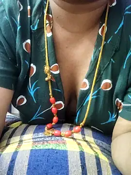 Snapshot of Tamilrojanew chatting on February 3, 2026, 7:13 am Tamilrojanew online show from February 3, 2026, 7:13 am