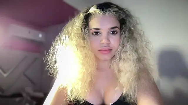 brithneysquirt online show from November 30, 2025, 2:26 am