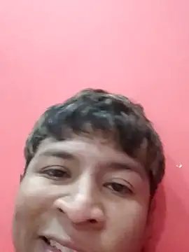 Snapshot of Tu_papi_69_ chatting on February 1, 2026, 5:17 am Tu papi 69 online show from February 1, 2026, 5:17 am