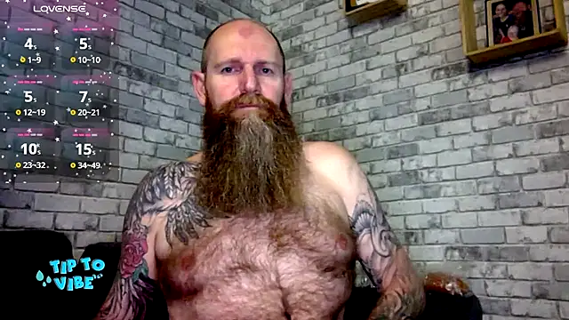 Snapshot of Ice_mannHH chatting on December 18, 2024, 10:02 pm Ice mannHH online show from December 18, 2024, 10:02 pm