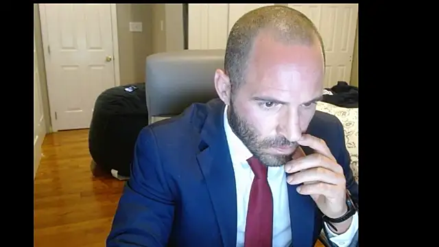 Snapshot of TheNakedPreacher chatting on November 17, 2025, 12:11 pm TheNakedPreacher online show from November 17, 2025, 12:11 pm