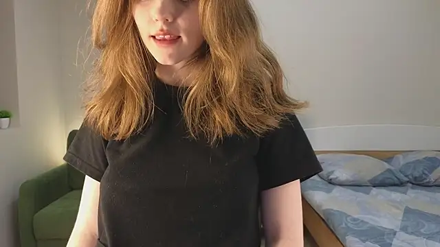 Snapshot of Eveleen_Soleen chatting on January 15, 2025, 11:40 pm Eveleen Soleen online show from January 15, 2025, 11:40 pm