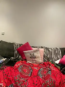 Snapshot of lenalux chatting on February 11, 2026, 8:30 am lenalux online show from February 11, 2026, 8:30 am