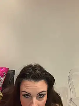 Snapshot of lenalux chatting on February 12, 2026, 7:53 pm lenalux online show from February 12, 2026, 7:53 pm